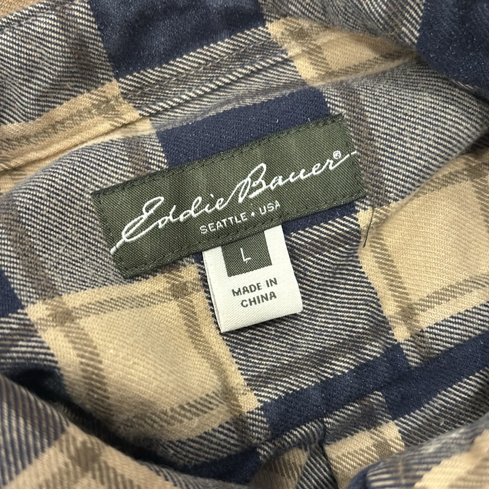 Eddie Bauer Mens Size Large Flannel Bundle Of 2 - Picture 6 of 8